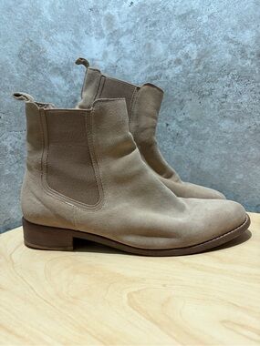 Thursday boot company beige suede Chelsea boots women’s size 11